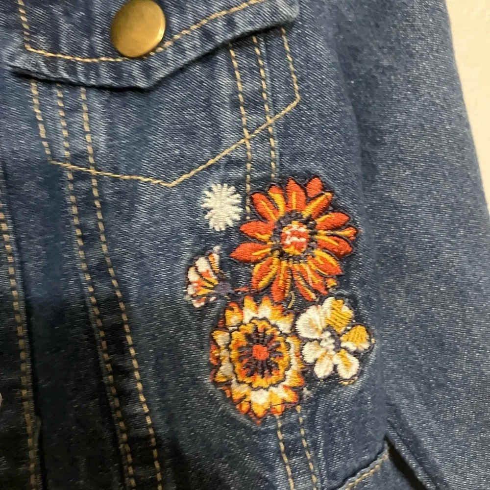 Little Lass snap closures